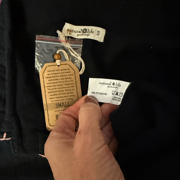 NWT Natural Life Black Button Down Shirt with coral thread trim - Picture 5 of 5